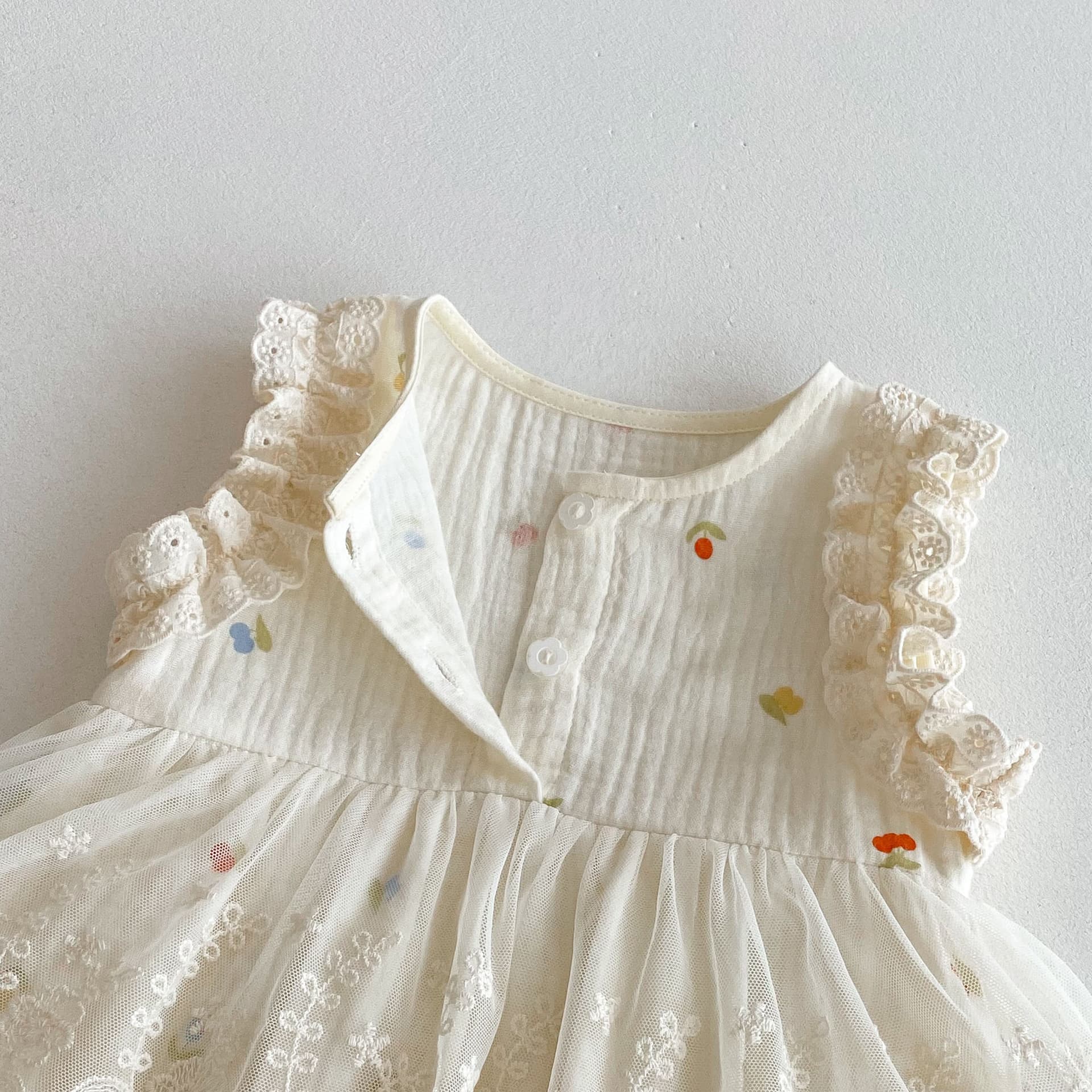 フォーマルワンピース 花刺繍レースのロンパースドレス