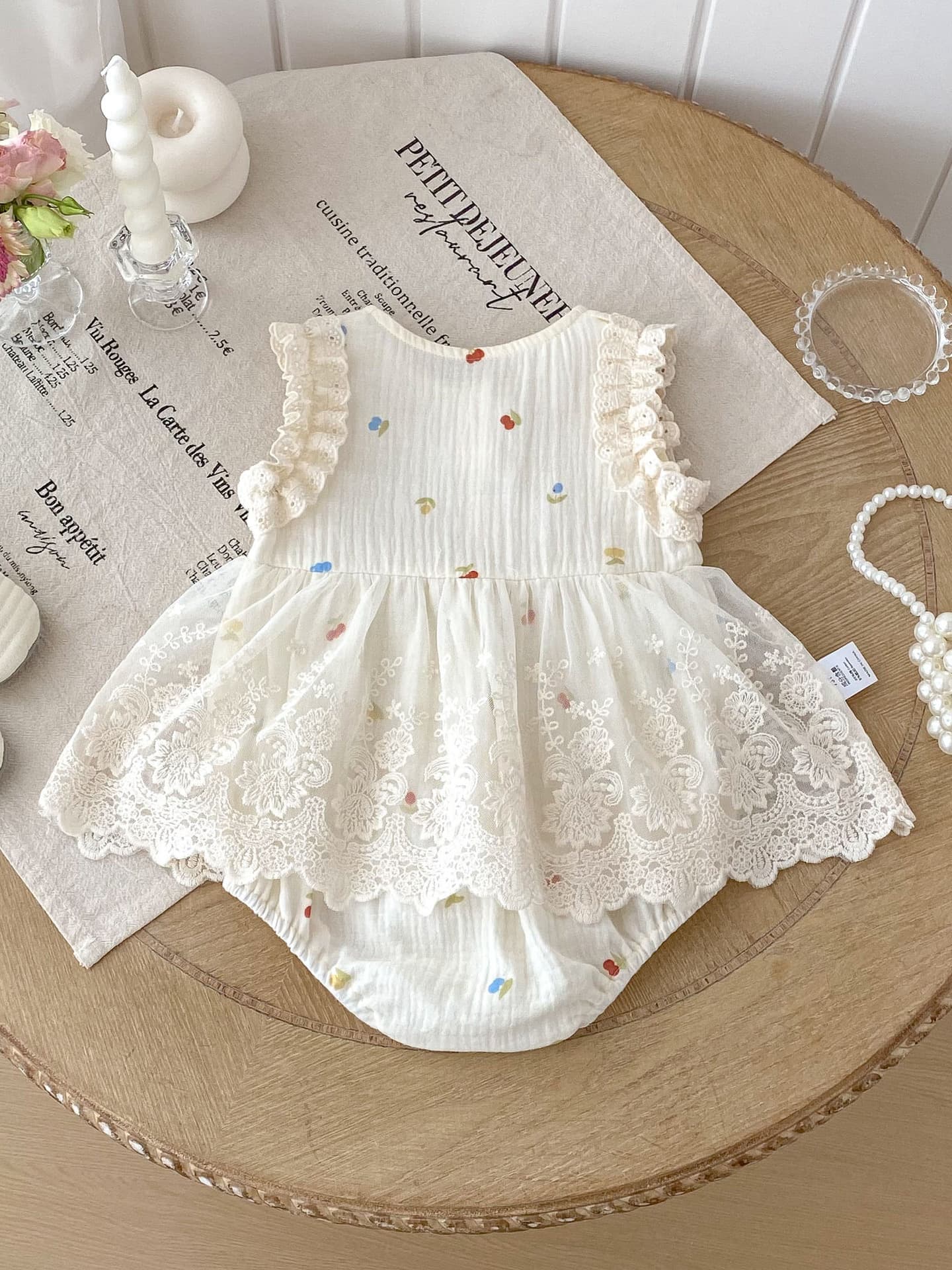 フォーマルワンピース 花刺繍レースのロンパースドレス