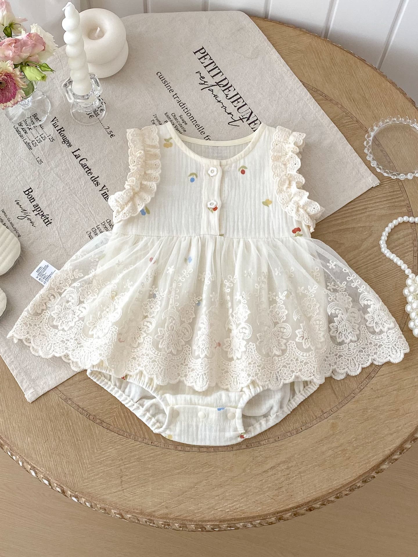 フォーマルワンピース 花刺繍レースのロンパースドレス