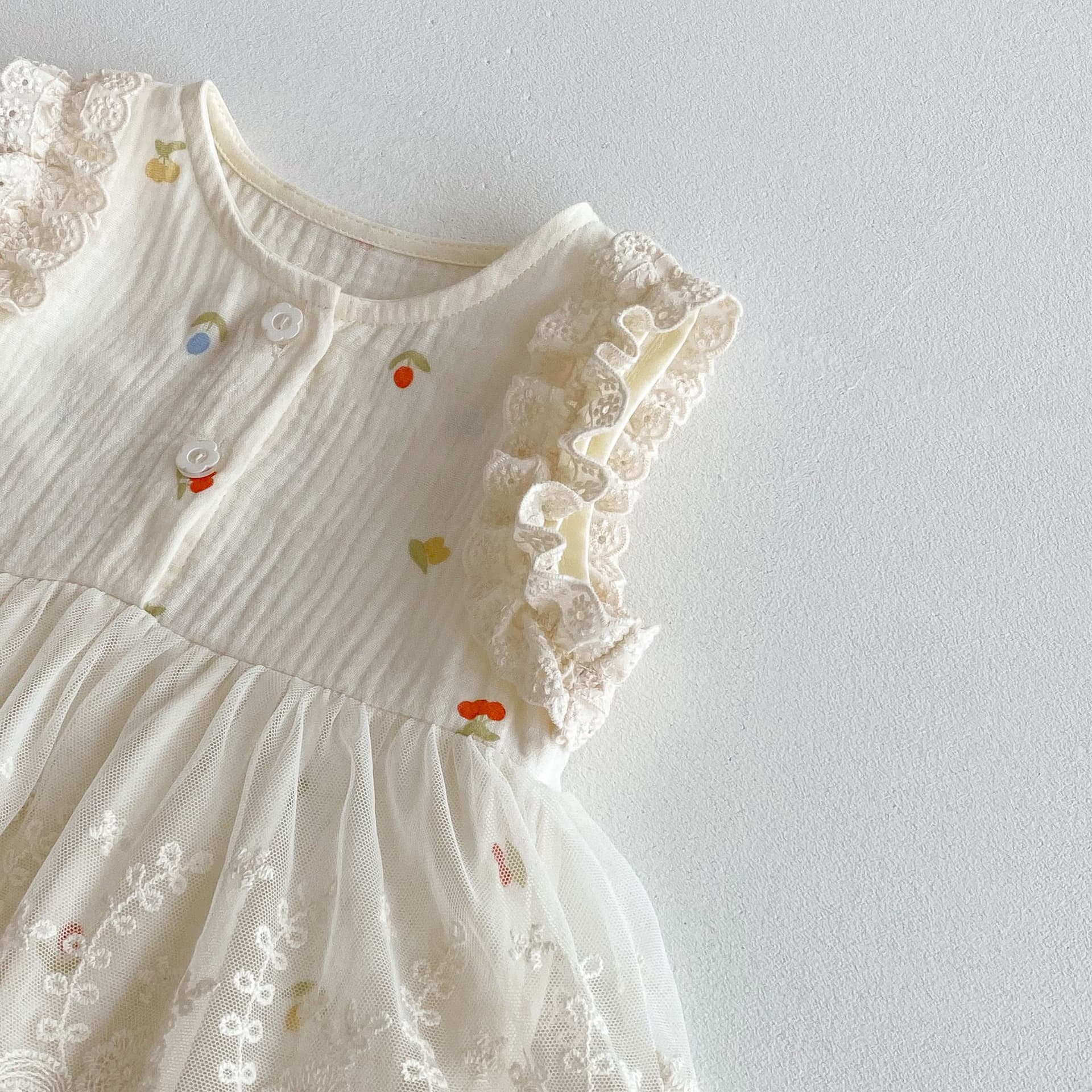 フォーマルワンピース 花刺繍レースのロンパースドレス